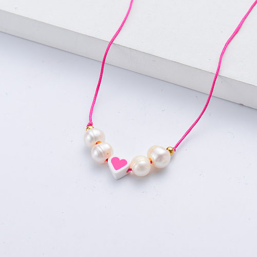 matériau amical breloque coeur rose blanc avec collier de perles en gros