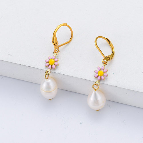Pendientes de aro de perlas con flores de acero inoxidable para mujer, joyería de moda 2022 para mujer