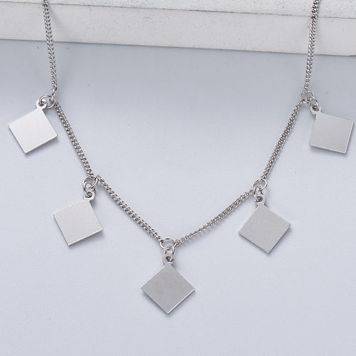 collier pendentif carré en argent 925 tendance minimaliste avec couleur naturelle