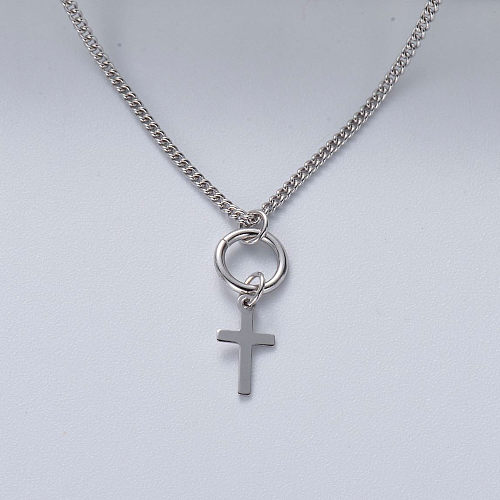 collar minimalista con colgante de cruz grande de plata 925 con color natural