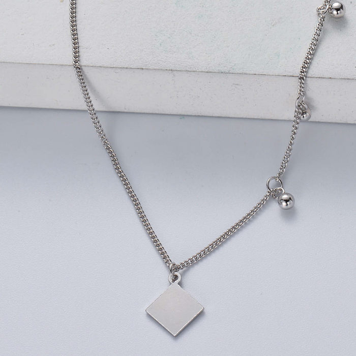 colar assimétrico em prata 925 com pingente quadrado cor natural