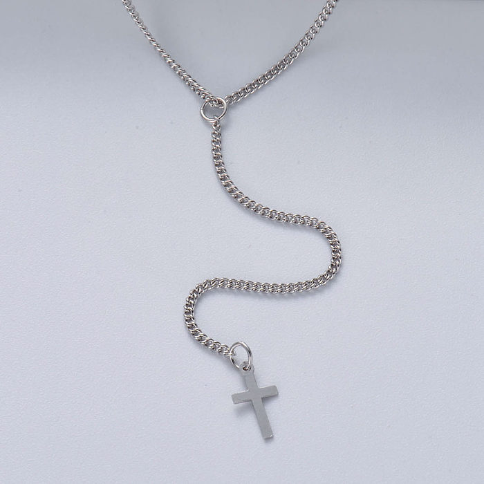minimalistische Halskette aus 925er Silber mit naturfarbenem Kreuzanhänger
