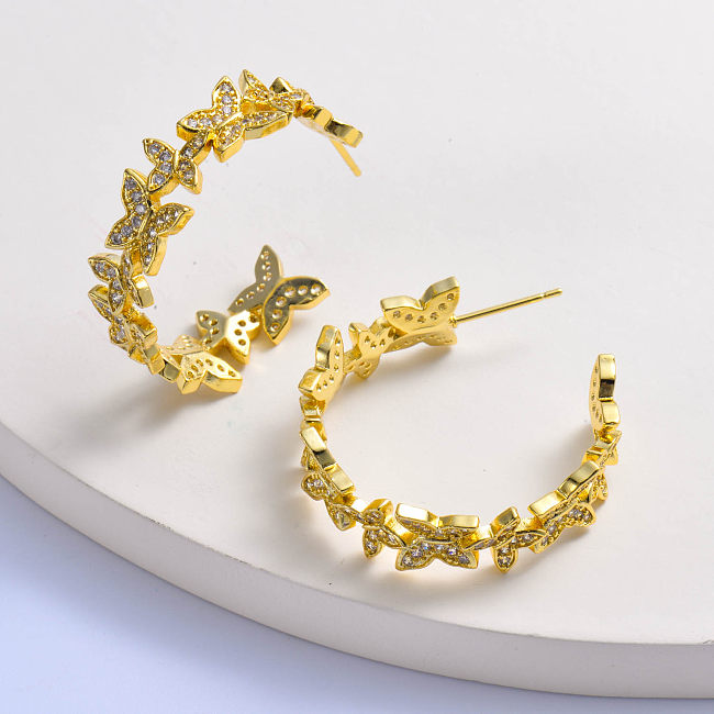 Brinco feminino banhado a ouro moderno com borboleta de zircônias