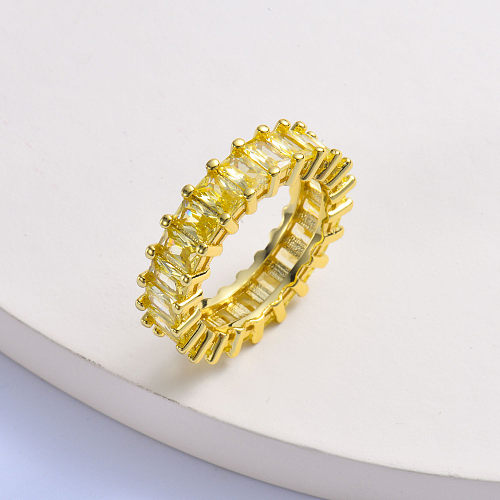 anillo de latón chapado en oro para mujer