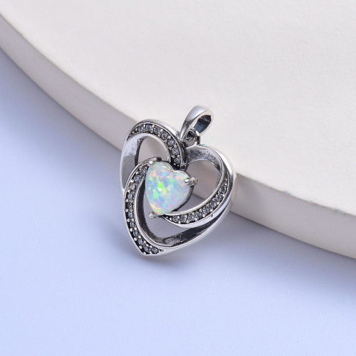Pingente de prata 925 de pedra opala em forma de coração colorido