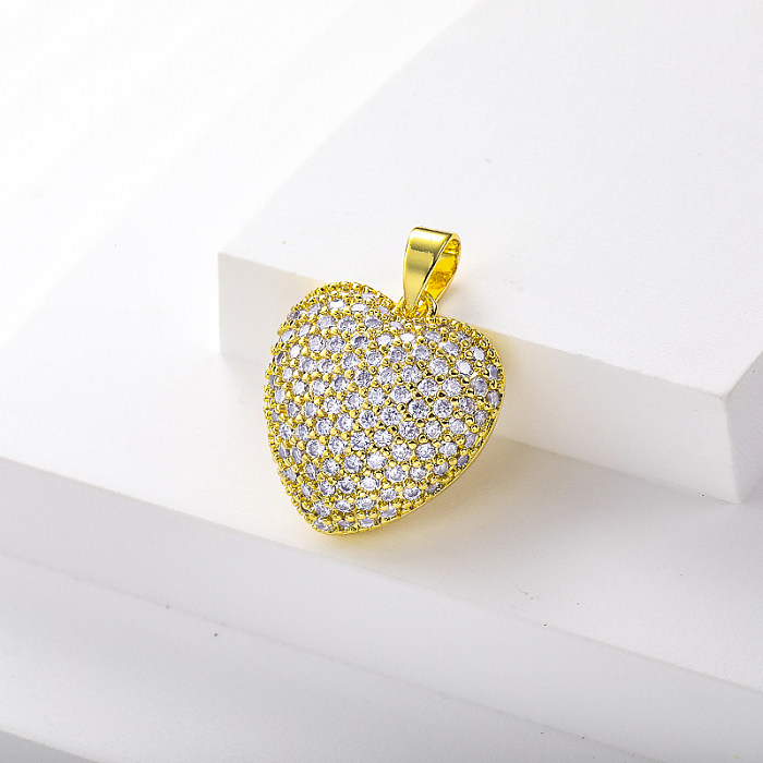pendentif en laiton plaqué or en forme de coeur avec zircone