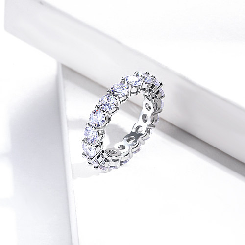 moderno anillo de latón plateado con joyería nupcial de circonita