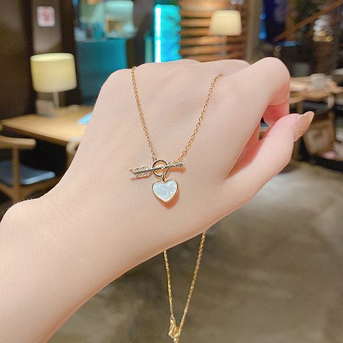 Marée exquise coréenne une flèche à travers le collier coeur chaîne de clavicule coeur simple en acier titane