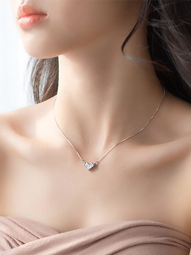 Collar de diamantes de imitación de plata S925 en forma de corazón de temperamento