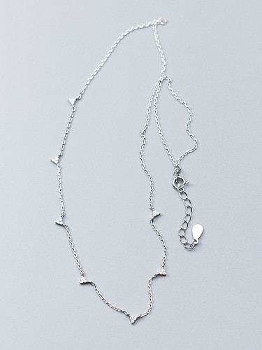 Collar de plata S925 con diamantes de imitación en forma de triángulo de estilo simple