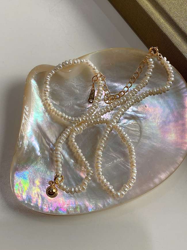 Collar minimalista geométrico con perlas de agua dulce de plata de ley 925