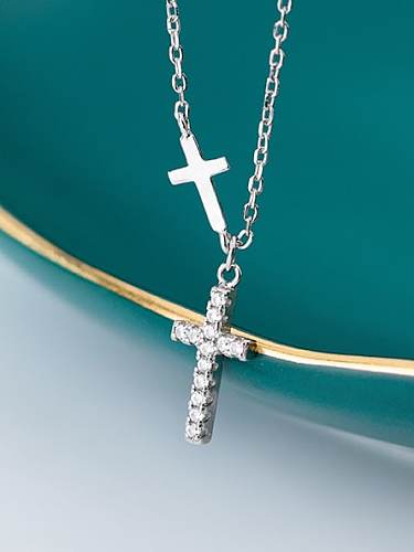 Collar religioso minimalista de plata de ley 925 con circonita cúbica y cruz blanca