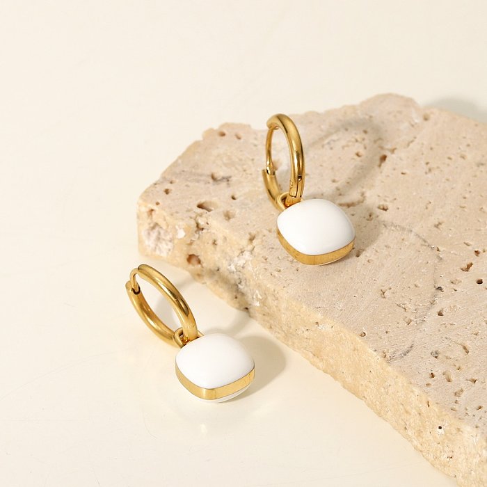 einfache 14 Karat Gold-Edelstahl-Ohrringe mit weißem tropfendem Öl
