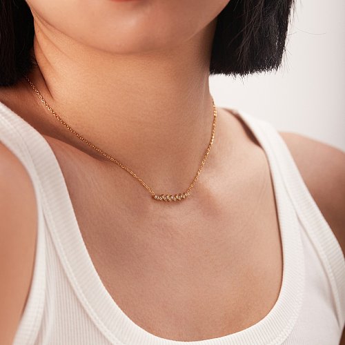 Einfache Art-geometrische Titan-Stahl-Halskette, die künstliche Diamant-Edelstahl-Halsketten überzieht