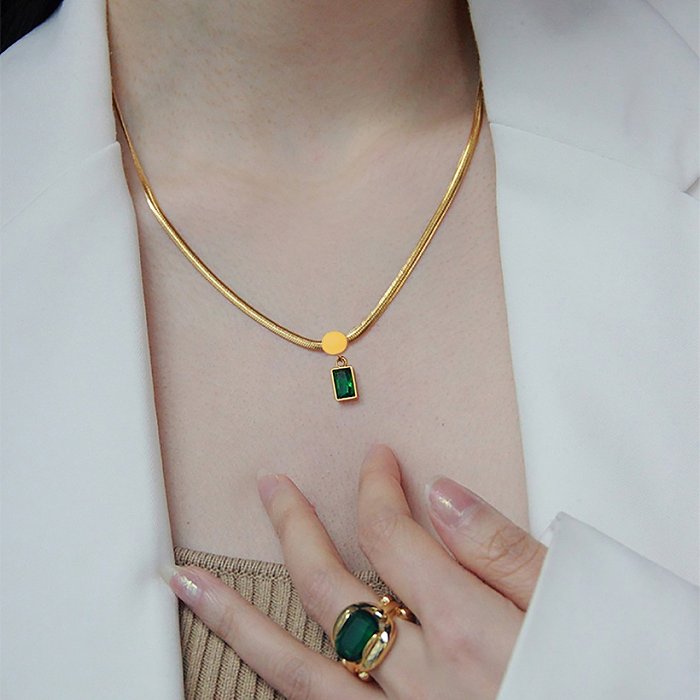 collier pendentif zircon carré vert en acier inoxydable or 18 carats