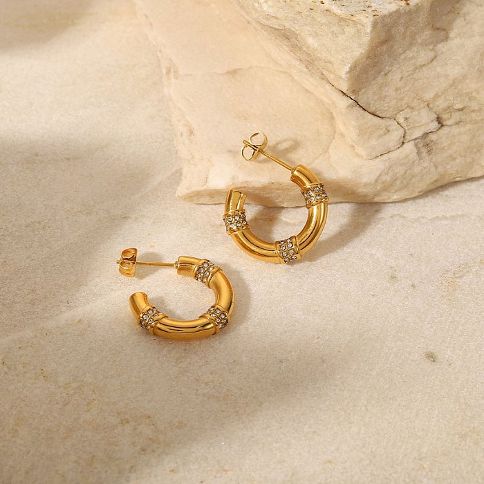 New Style 18 Karat vergoldeter Edelstahl mit Intarsien aus Zirkonium in CS-Form mit geometrischen Ohrringen