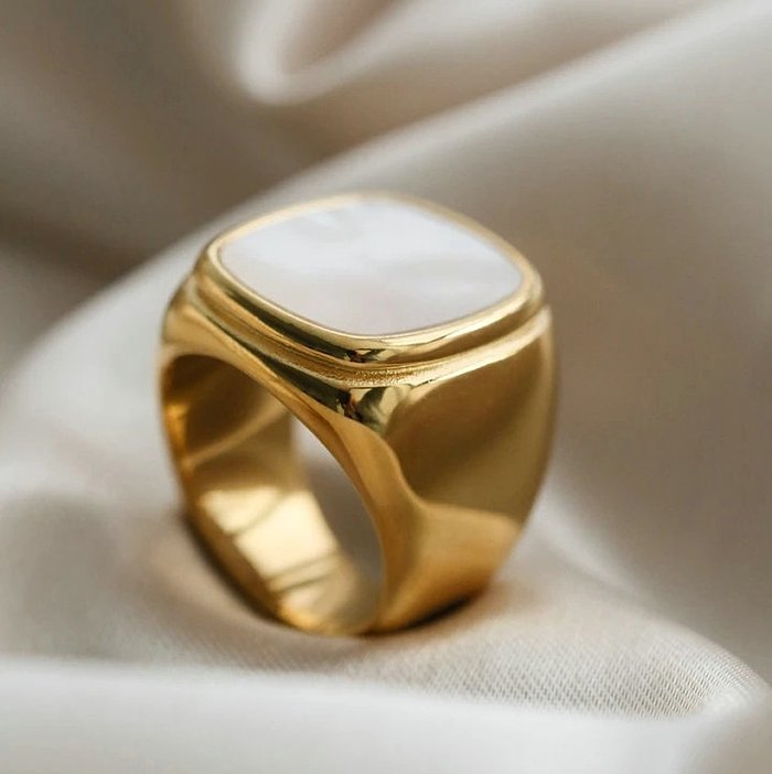 Fashion Shell Shape Stainless Steel Ring