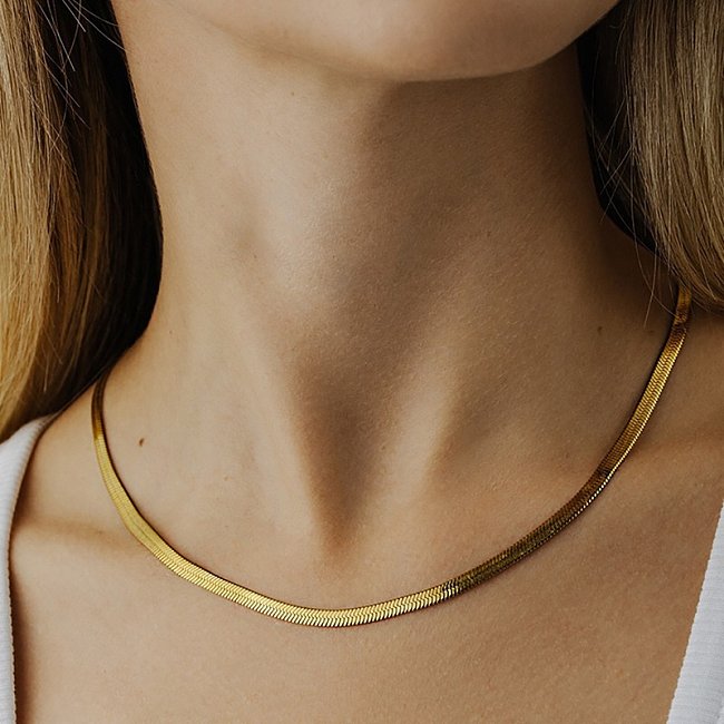 Vente en gros bijoux de collier en acier inoxydable simple chaîne d'os de serpent