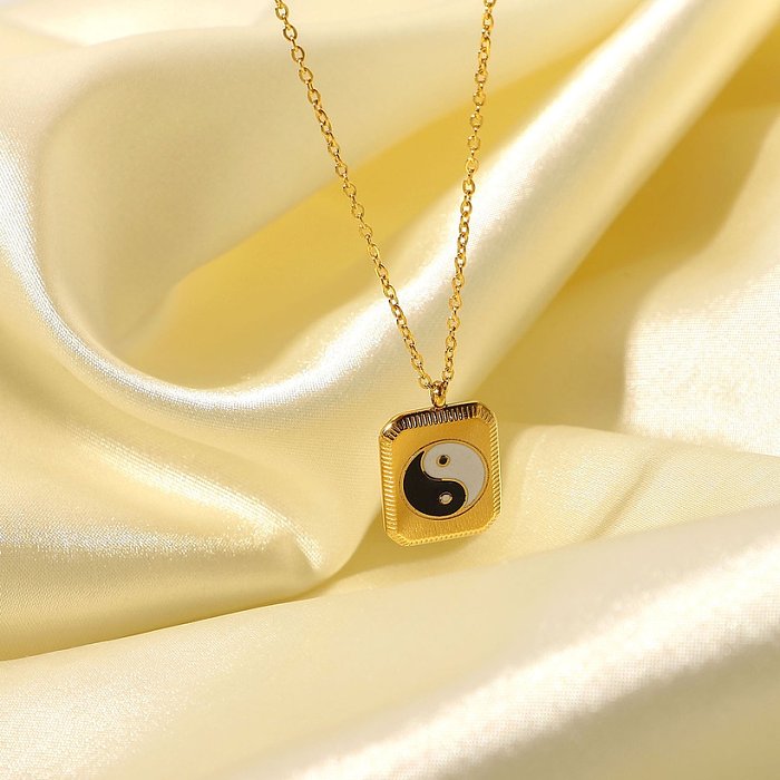 Moda 18k aço inoxidável banhado a ouro preto branco yin yang colar pingente quadrado jóias