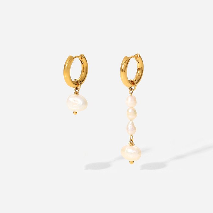 Modische asymmetrische Perlenquasten-Ohrringe aus 18 Karat Gold-Edelstahl