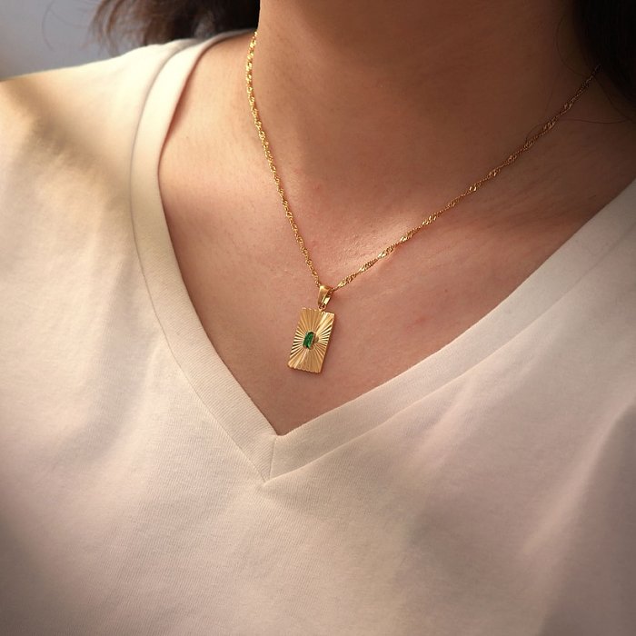 Fashion Retro Emerald Zircon Inlaid Flower Rectangular Pendant Stainless Steel Necklace