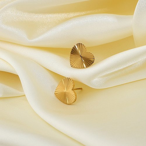 simple retro heart shape gold plating stainless steel earrings