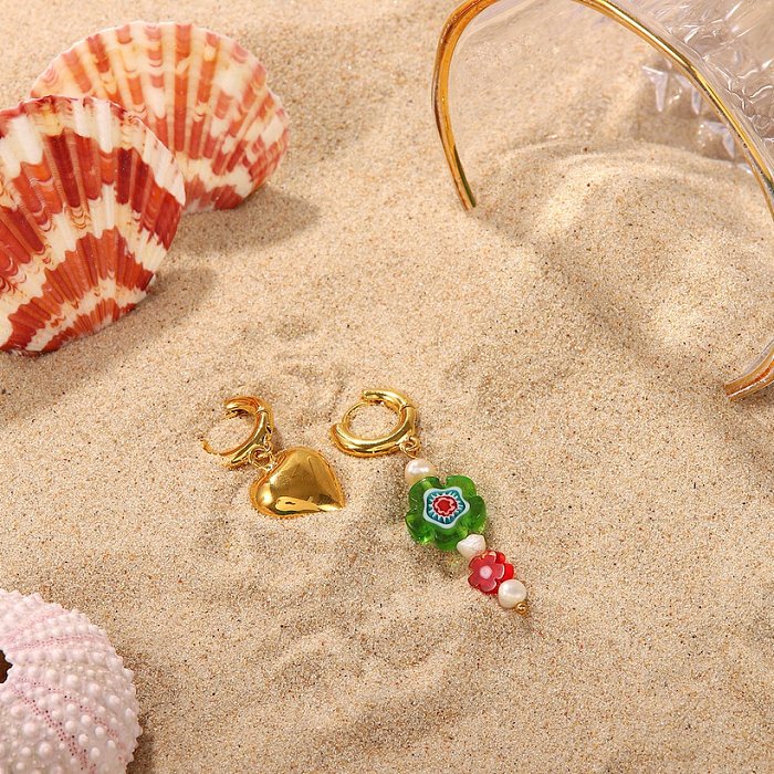 Pendientes de perlas con esmalte de flores pintadas con corazón asimétrico chapado en oro de 18 quilates de acero inoxidable a la moda