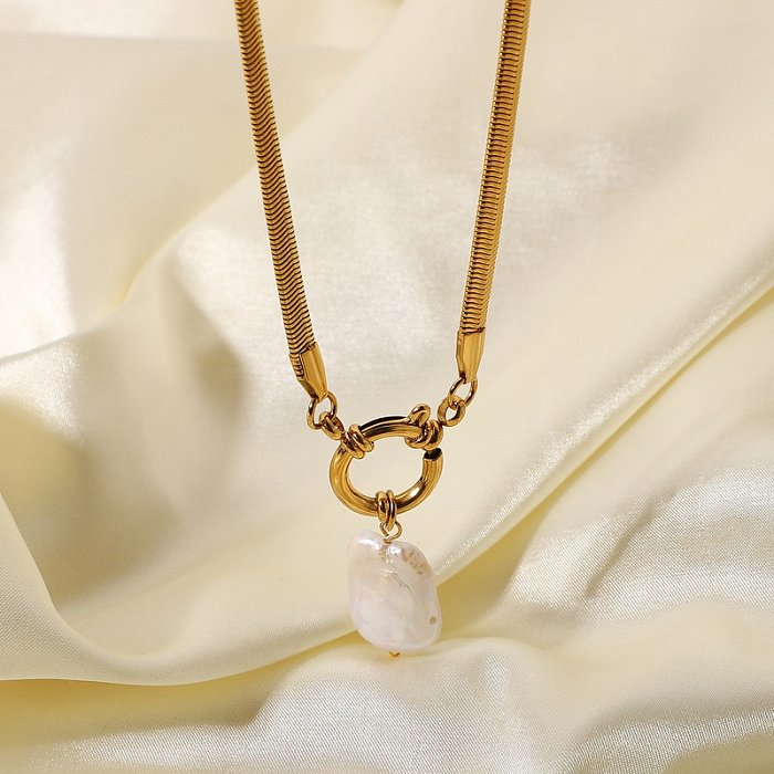 European and American fashion stainless steel hollow heart inlaid pink zircon necklace
