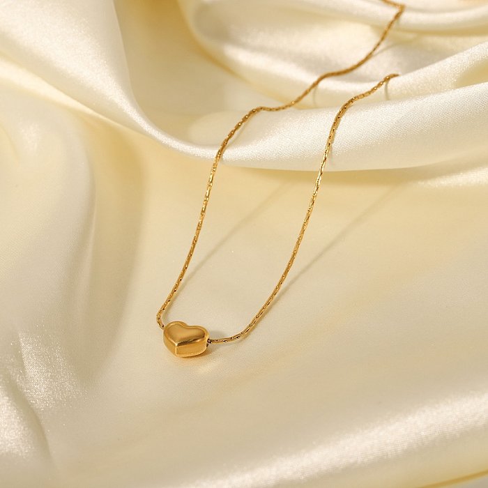 Nouveau collier en acier inoxydable avec pendentif coeur plaqué or 18 carats