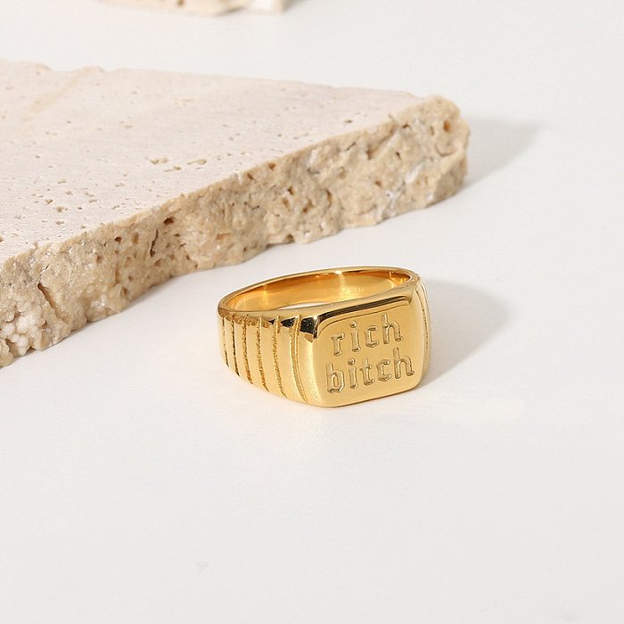 anillo de acero inoxidable chapado en oro de 18 quilates de la marca cuadrada retro de la moda