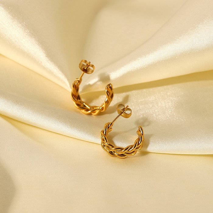 new fashion creative 18K gold double C twist C stainless steel ladies earrings
