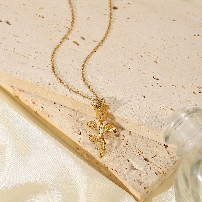 INS Style New Fashion 18K GoldPlated ThreeDimensional Rose Pendant Necklace Jewelry Gift Womens Necklace Ornament