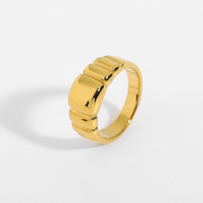 Fashion goldplated body titanium steel horn ring