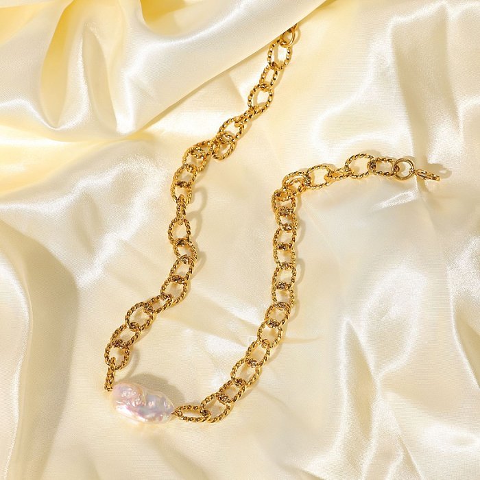 Collier de chaîne de torsion de perle d'eau douce baroque rétro en acier inoxydable plaqué or 18 carats européen et américain