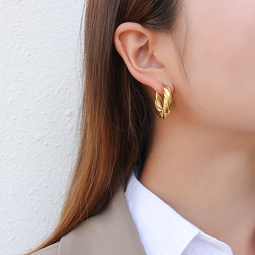 INS-Stil Textur speziell geformte handgefertigte Ohrringe Edelstahl 18 Karat vergoldete farberhaltende Ohrringe