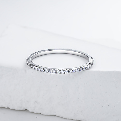 Zierliche Ringe aus 925er Sterlingsilber für Frauen Großhandel mit runden Verlobungsringen aus 925er Sterlingsilber für Frauen