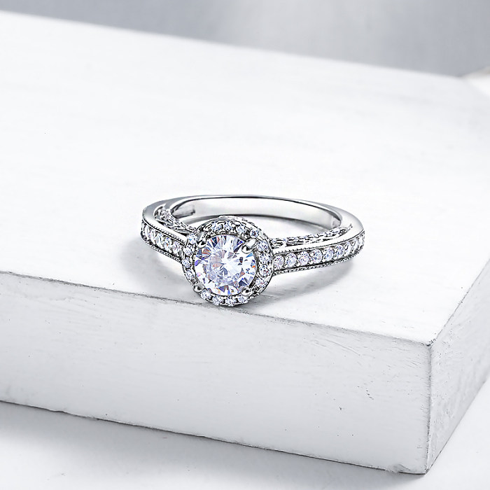 anel de prata com um anel de casamento de diamante projeta anéis de noivado moissanite