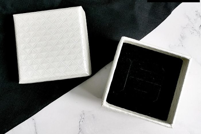 Caixas de joias com padrão de diamante quadrado cor sólida moda 1 peça