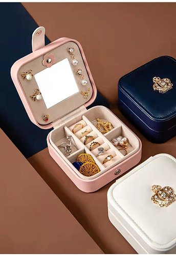 Boîtes à bijoux en métal en cuir d'unité centrale de couleur solide de couronne de mode