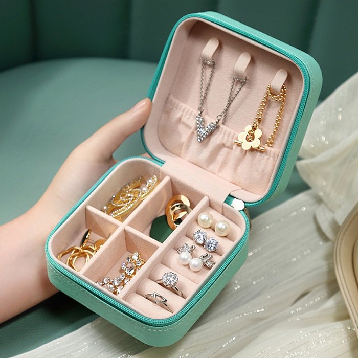 Boîtes à bijoux en cuir PU de couleur unie à la mode