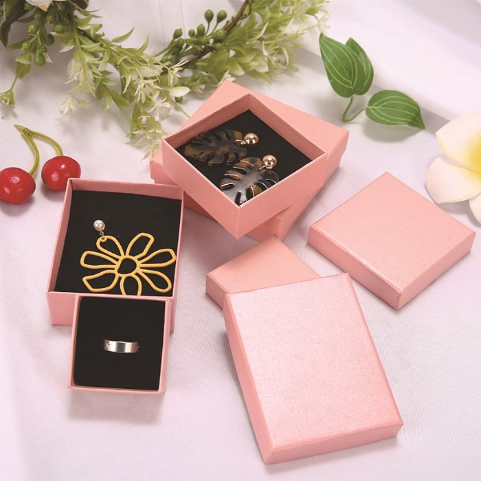 Boîtes à bijoux en papier de couleur unie de style simple de mode