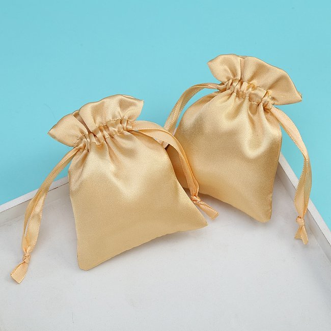 Sacos de embalagem de joias com cordão de cetim estilo simples cor sólida 1 peça