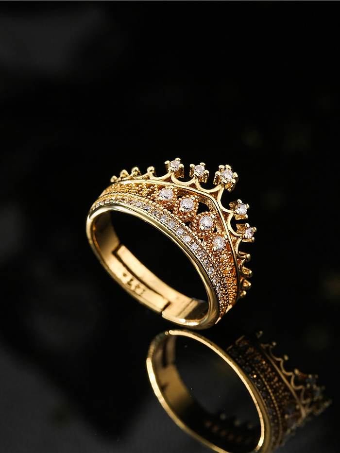 Unregelmäßiger stapelbarer Vintage-Ring aus Messing mit Zirkonia