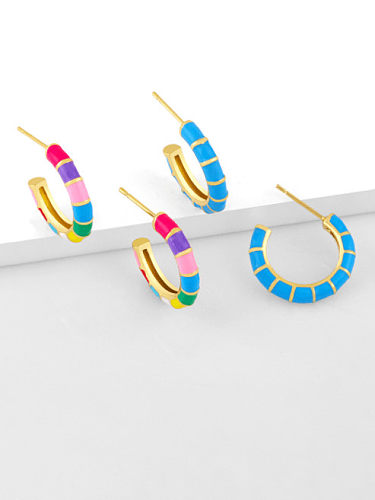 Boucles d'oreilles minimalistes géométriques en laiton émaillé