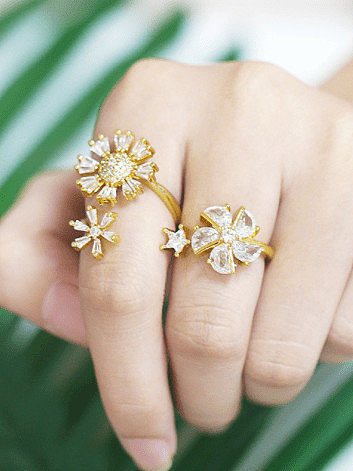 Brass Cubic Zirconia Flower Trend Band Ring