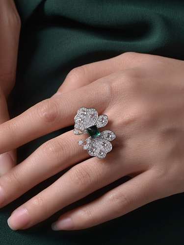Anel delicado de borboleta em prata esterlina 925 de alto carbono com diamante