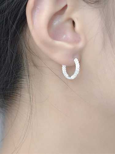 925 Sterling Silver Round Minimalist Huggie Earring