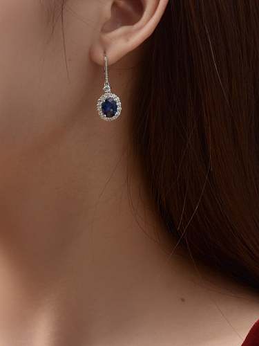 925er Sterlingsilber High Carbon Diamond Blue 2 Karat eiförmiger synthetischer Saphir Vintage Drop Earring
