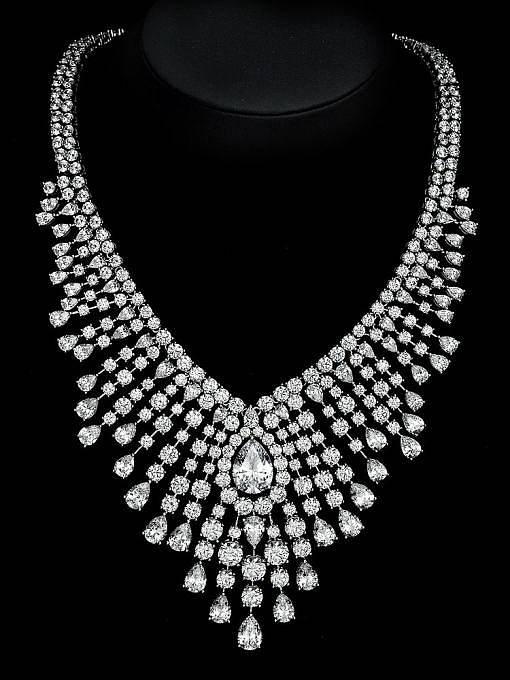 Collar Lariat de lujo geométrico blanco con diamante de alto carbono de plata de ley 925