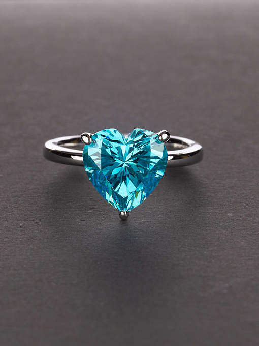 Anel solitário delicado coração de diamante de prata esterlina 925 com alto teor de carbono
